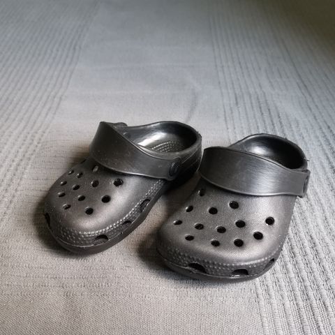 Crocs i str 24, som ny