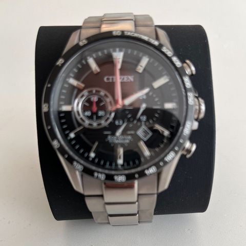 Citizen supertitan Eco-drive CA 4444-82L