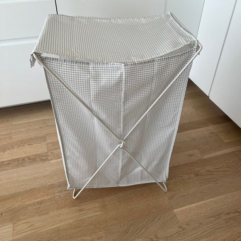 IKEA Skittentøyskurv 90L