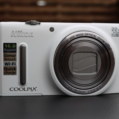 Nikon COOLPIX S9600 16 megapiksler Digitalkamera