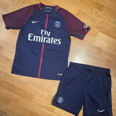 PSG/Mbappe drakt +shorts