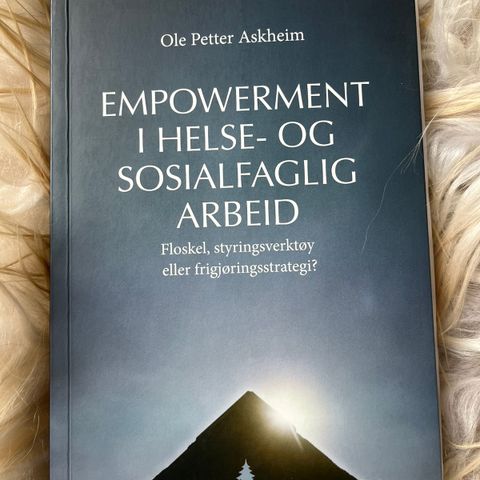 Bok: Empowerment i helse-og sosialfaglig arbeid