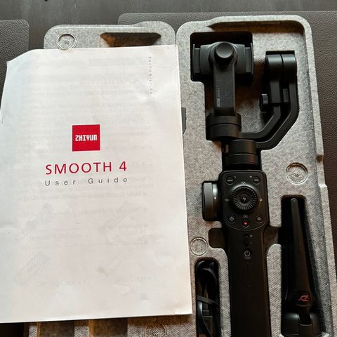 Zhiyun smooth 4