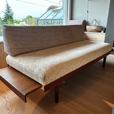 Retro dagseng / daybed i teak