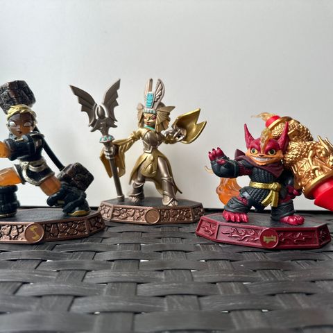 Skylander figurer til salgs