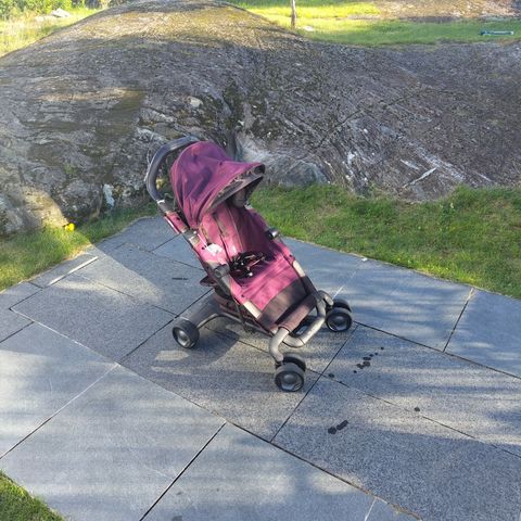 Reisevogn/Stroller selges.