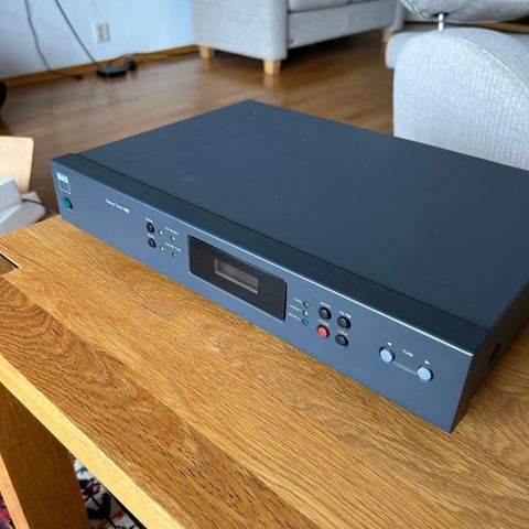 NAD 402 FM-tuner