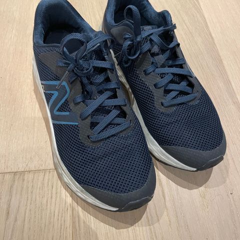 New Balance fritids-/treningssko, str 37