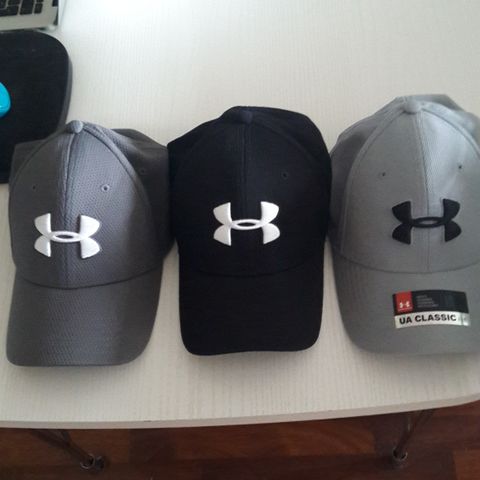 2 stk Under Armour capser, som nye