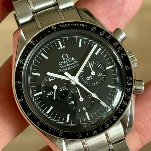 Omega Speedmaster professional Moonwatch 1861 hesalite