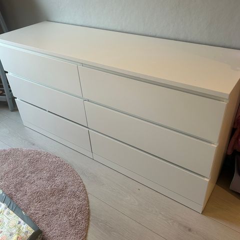 Malm kommode