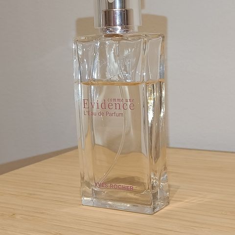 Yves Rocher Avviklet Parfyme - Comme Une Evidence L'eau de Parfum i 50 ml.