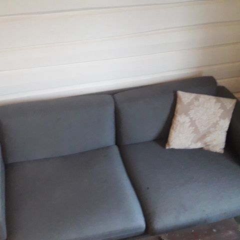 2 seter sofa (store puter)