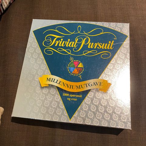 Komplett Trivial Pursuit Millenniumsutgave, gi bud