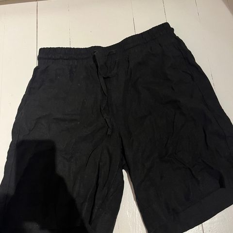 Lin shorts FEEQUENT