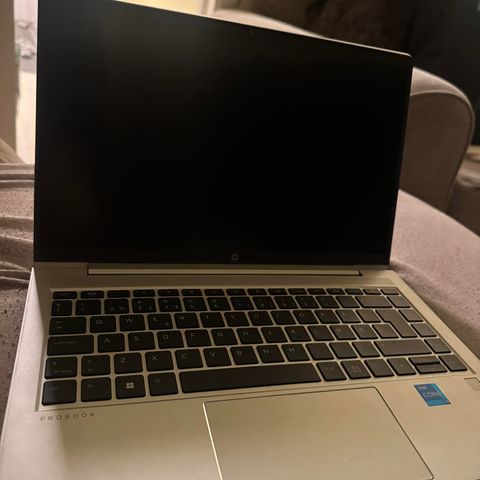 HP probook 440 g9 i5