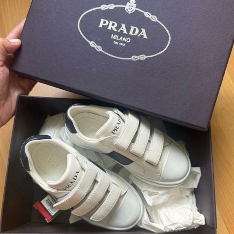 Prada joggesko til barn