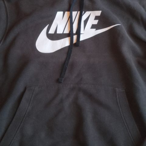 Nike genser str L