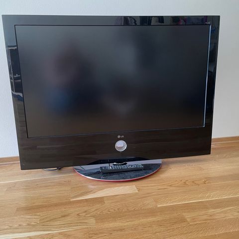 LG TV 42 tommer