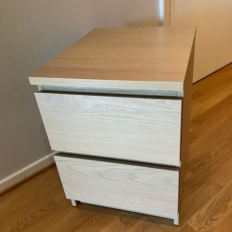 Ikea Malm kommode / nattbord hvitbeiset eikefiner