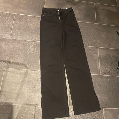 Svart jeans fra DRDENIM