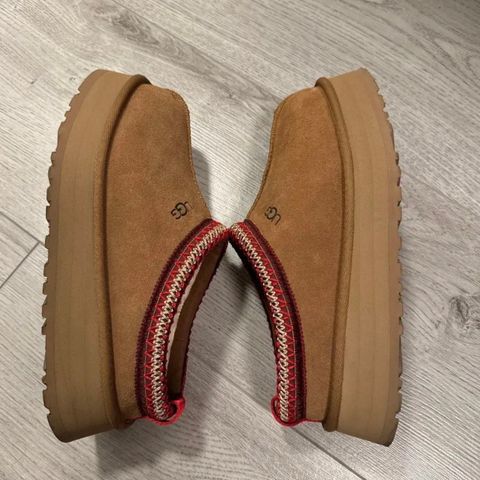 Ugg tasman - strl 39