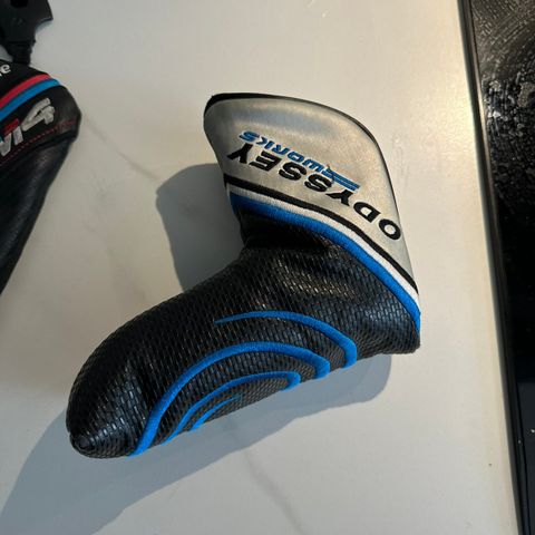 Odyssey headcover til putter