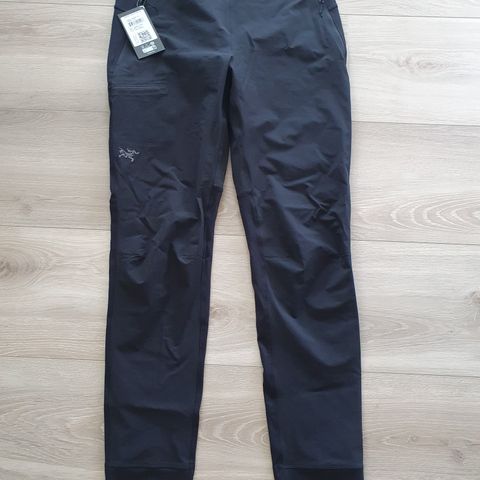 NY Arc'Teryx Gamma Hybrid Pants