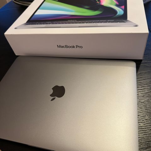 Strøken MacBook m2 pro (2022)