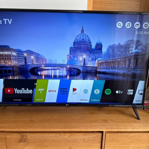 LG Smart Tv 55"