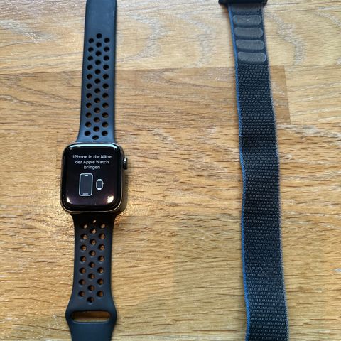 Apple Watch Series 6 (GPS + Cellular) rustfritt stål i grafitt