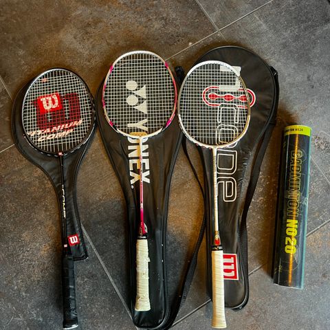 Badminton racket x3 + Høner!