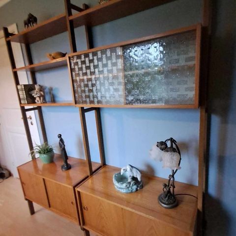 Retro teak reol system. Veggen de Lux