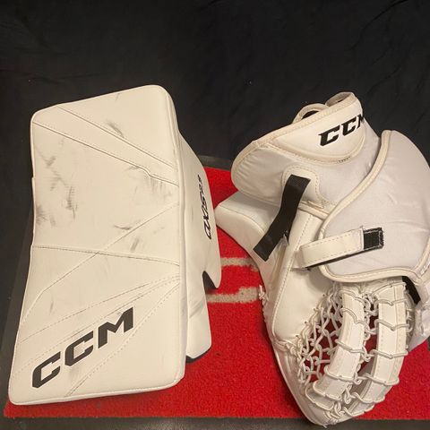 CCM Axis Intermediate hansker