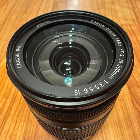 Canon EFS 18-200mm f/3.5-5.6 IS – Din Allsidige Superzoom! 🌟