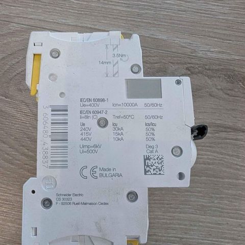 Schneider Electric iC60H C 32A