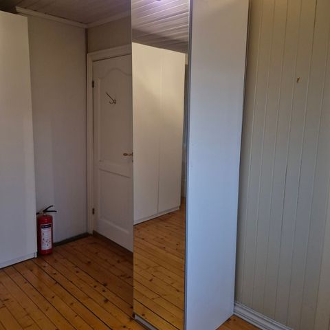 IKEA Pax 50x58x236 med speildør