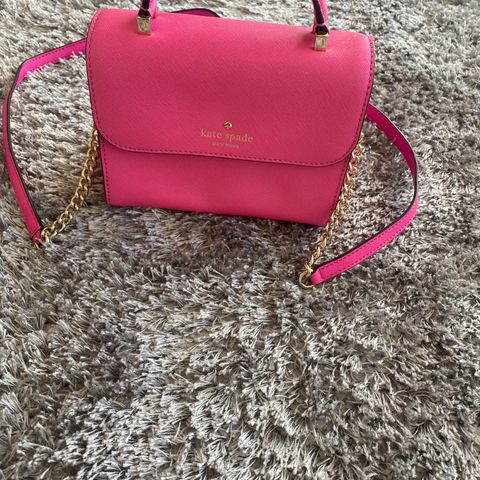 Kate Spade veske - nesten ny!