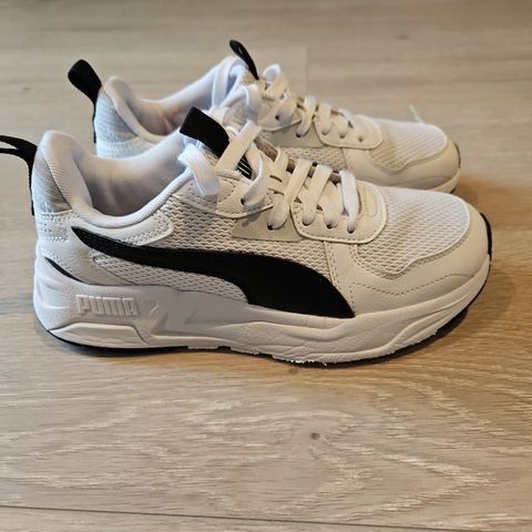 Pent brukt Puma joggsko