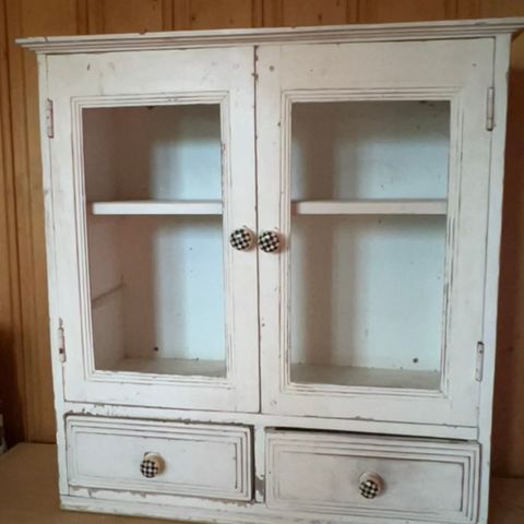 Skap - Veggskap Shabby chic Landstil