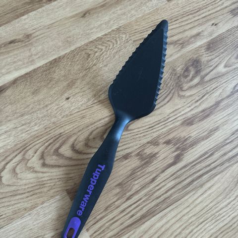 Tupperware kakespade