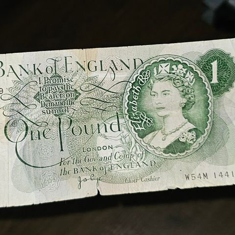 Great Britain 1 pound