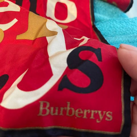 Burberry skjerf