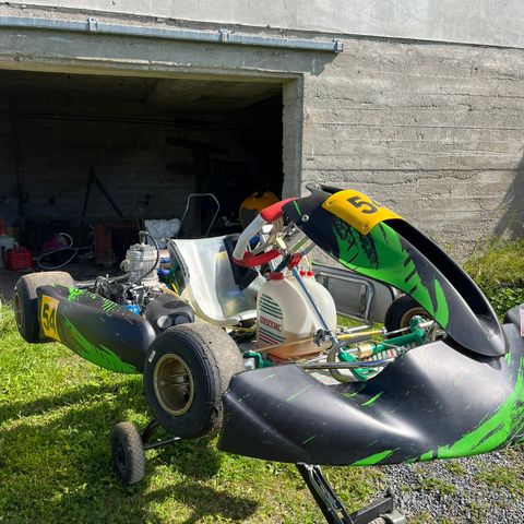 Tony Kart 2021 med X30 2022 Gokart