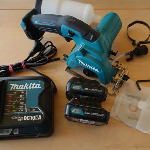 Makita  CC301DZ  12V