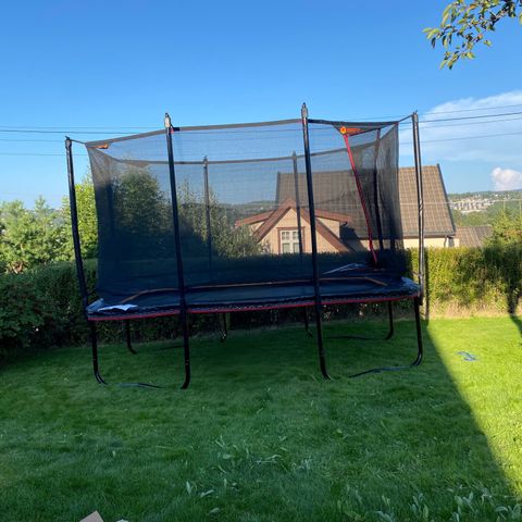 North Performer Rectangular 460 trampoline