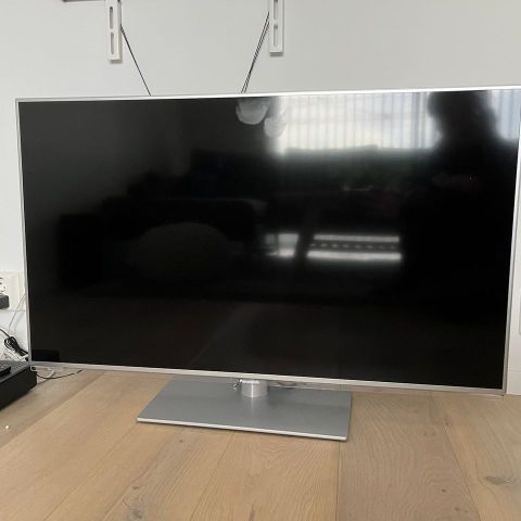 Panasonic 42’’ TV