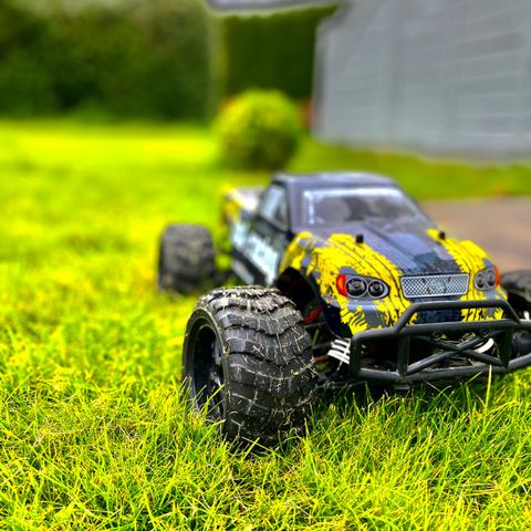 Viper XST Rc-bil