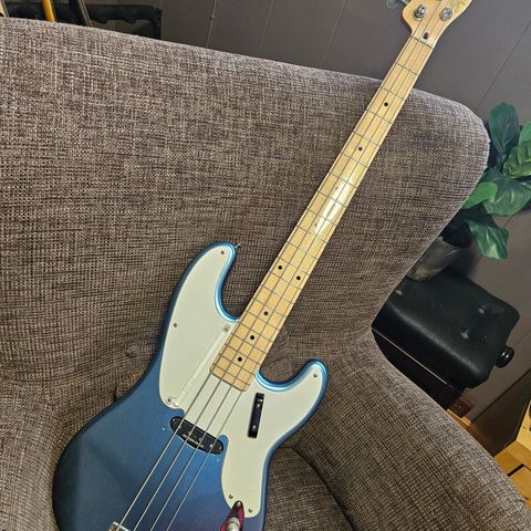 Squier Classic Vibe Precision '50s