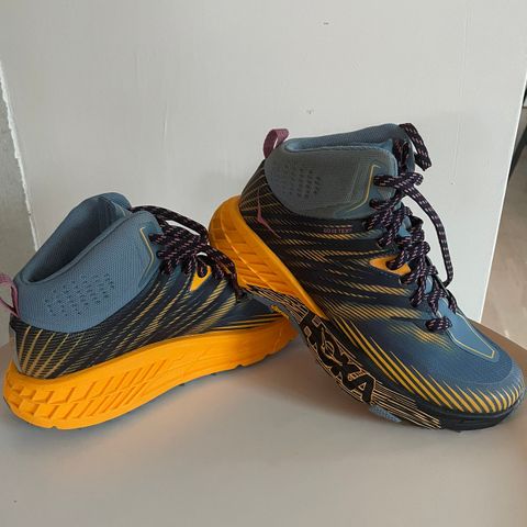 Hoka Speedgoat MID 2 GTX